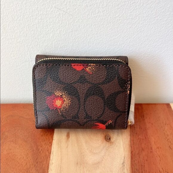 NWT COACH SMALL TRIFOLD WALLET IN SIGNATURE CANVAS WITH POP FLORAL PRINT - Picture 2 of 5